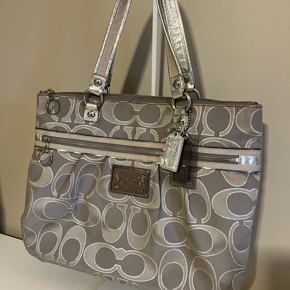 Coach Gray Monogram Canvas Poppy Metallic Glam Tote with matching Pouch